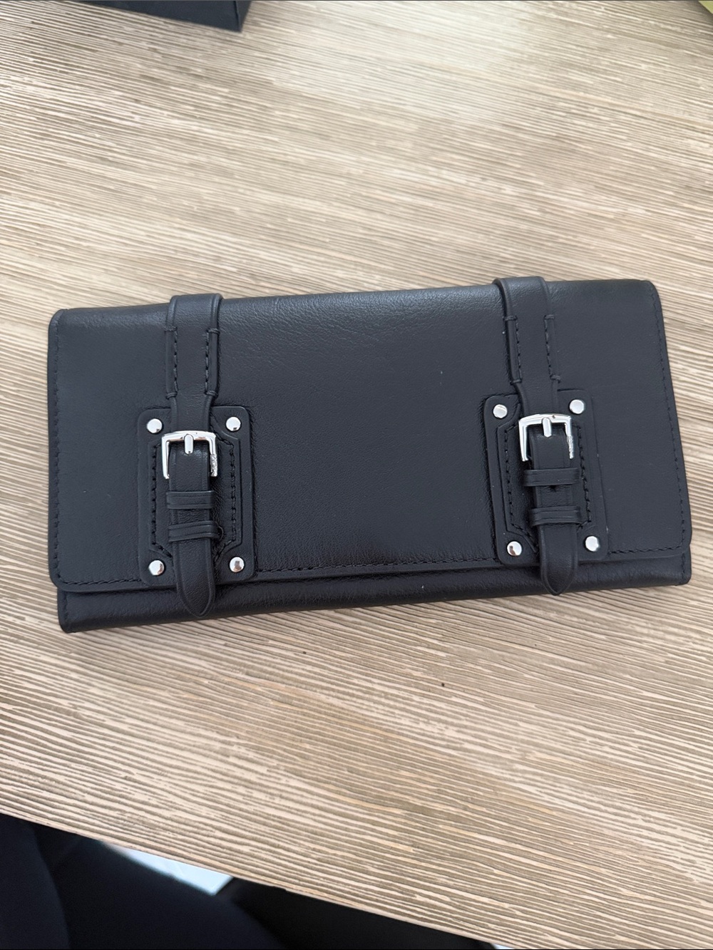 Tumi black buckle wallet-new
